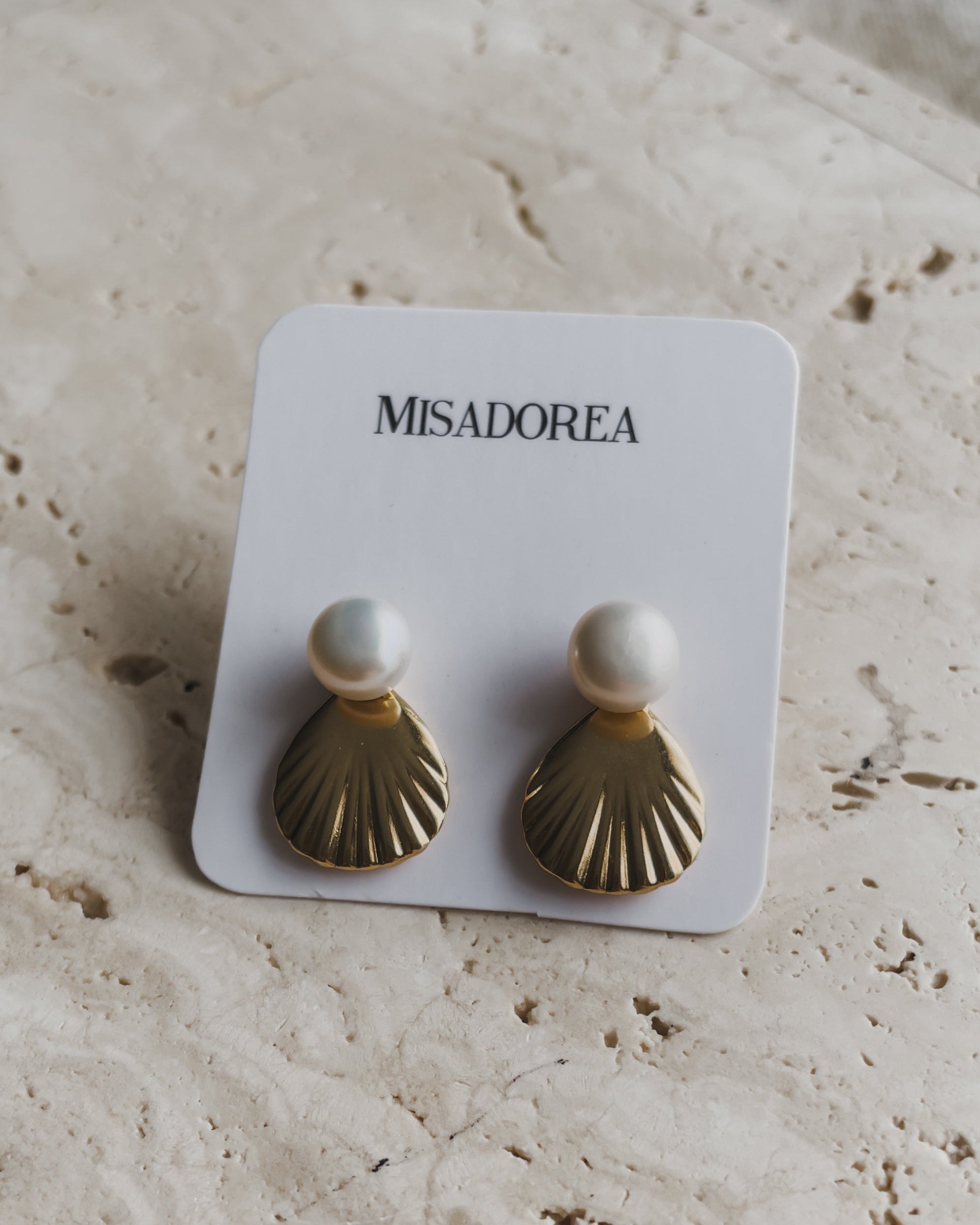 Brincos Misadorea 2 em 1 - One Of Us (par)