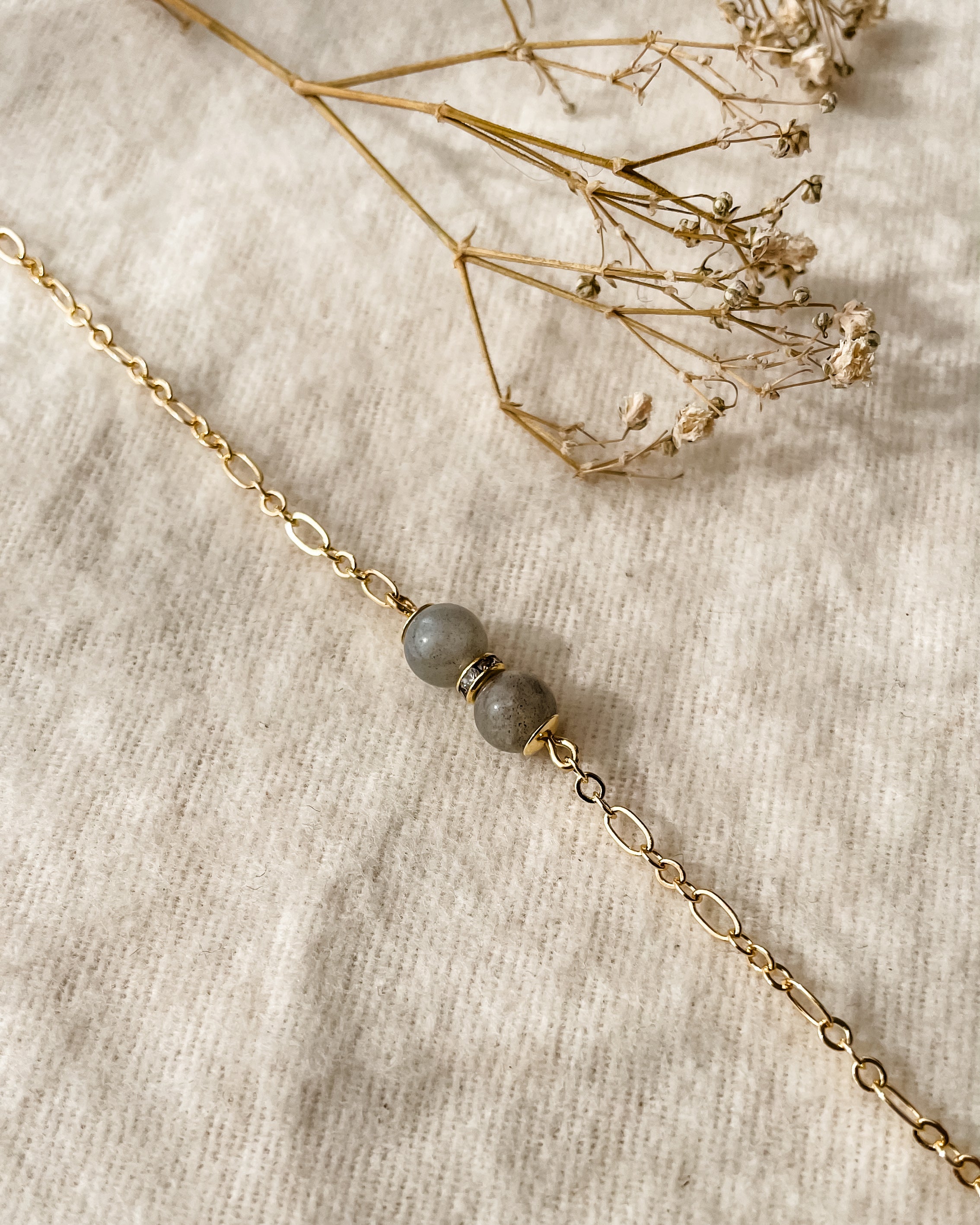 Pulseira Gravatinha Labradorita - Magia e Intuição