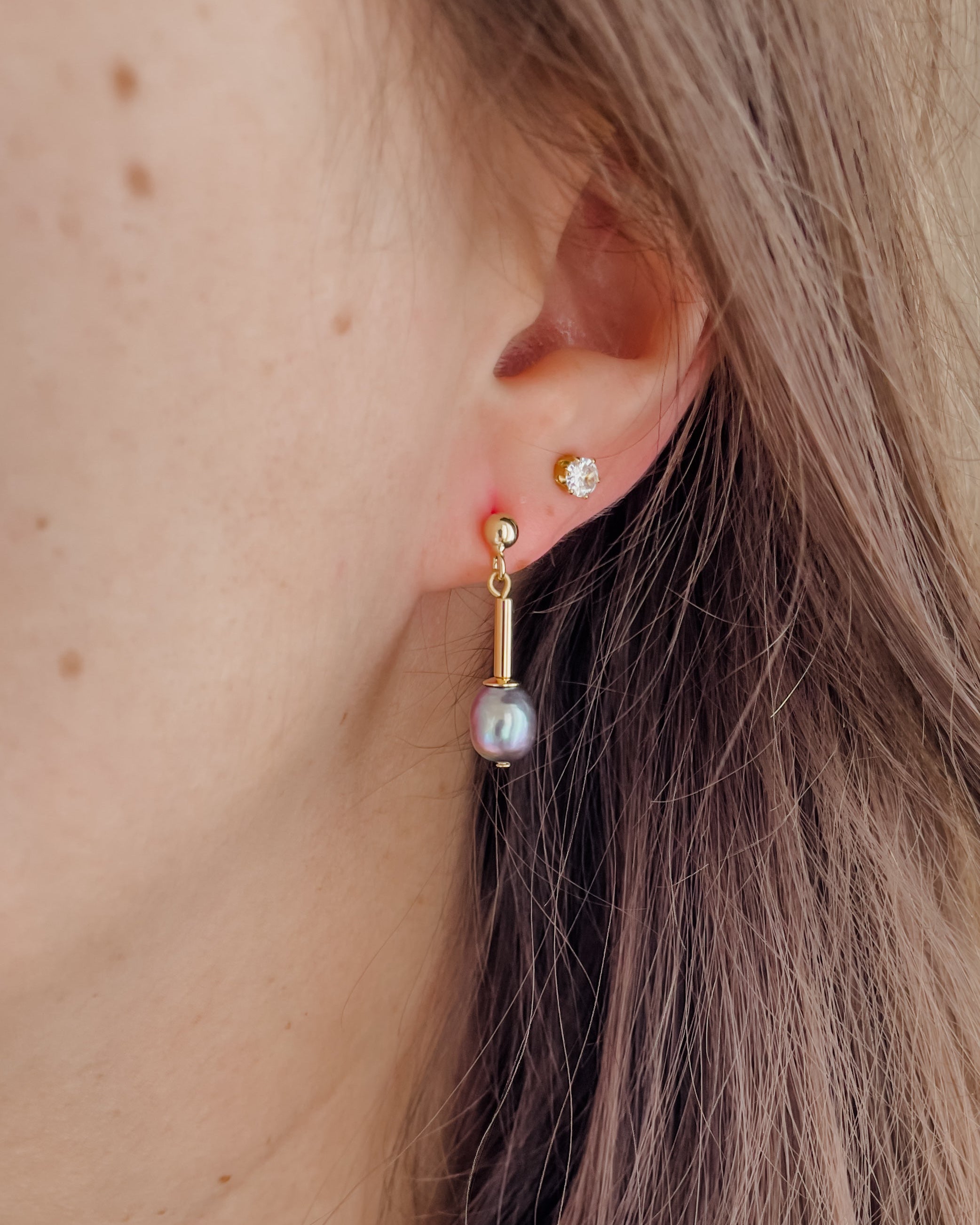 Brincos Misa Pérola Barroca Negra