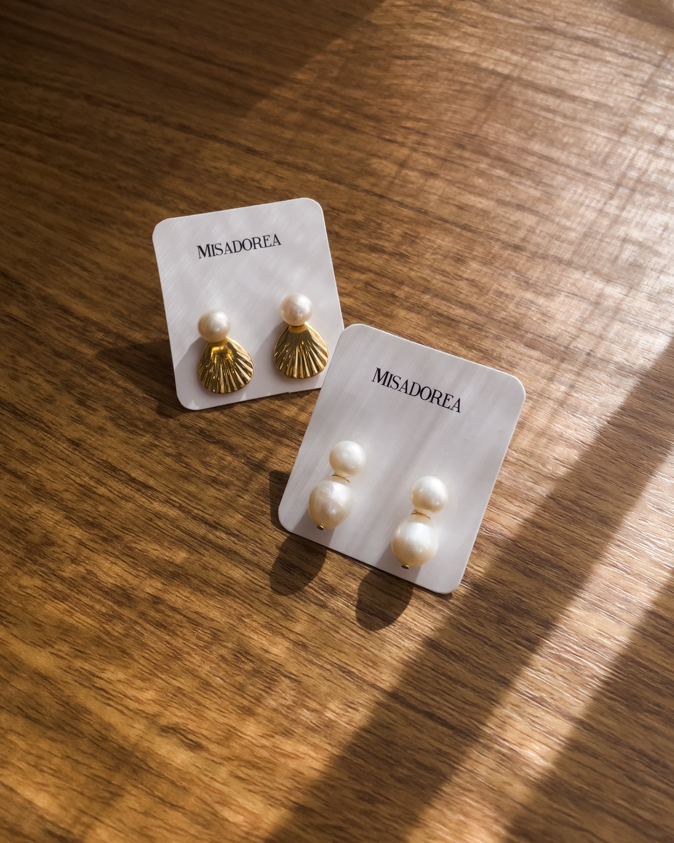 Brincos Misadorea 2 em 1 - One Of Us (par)