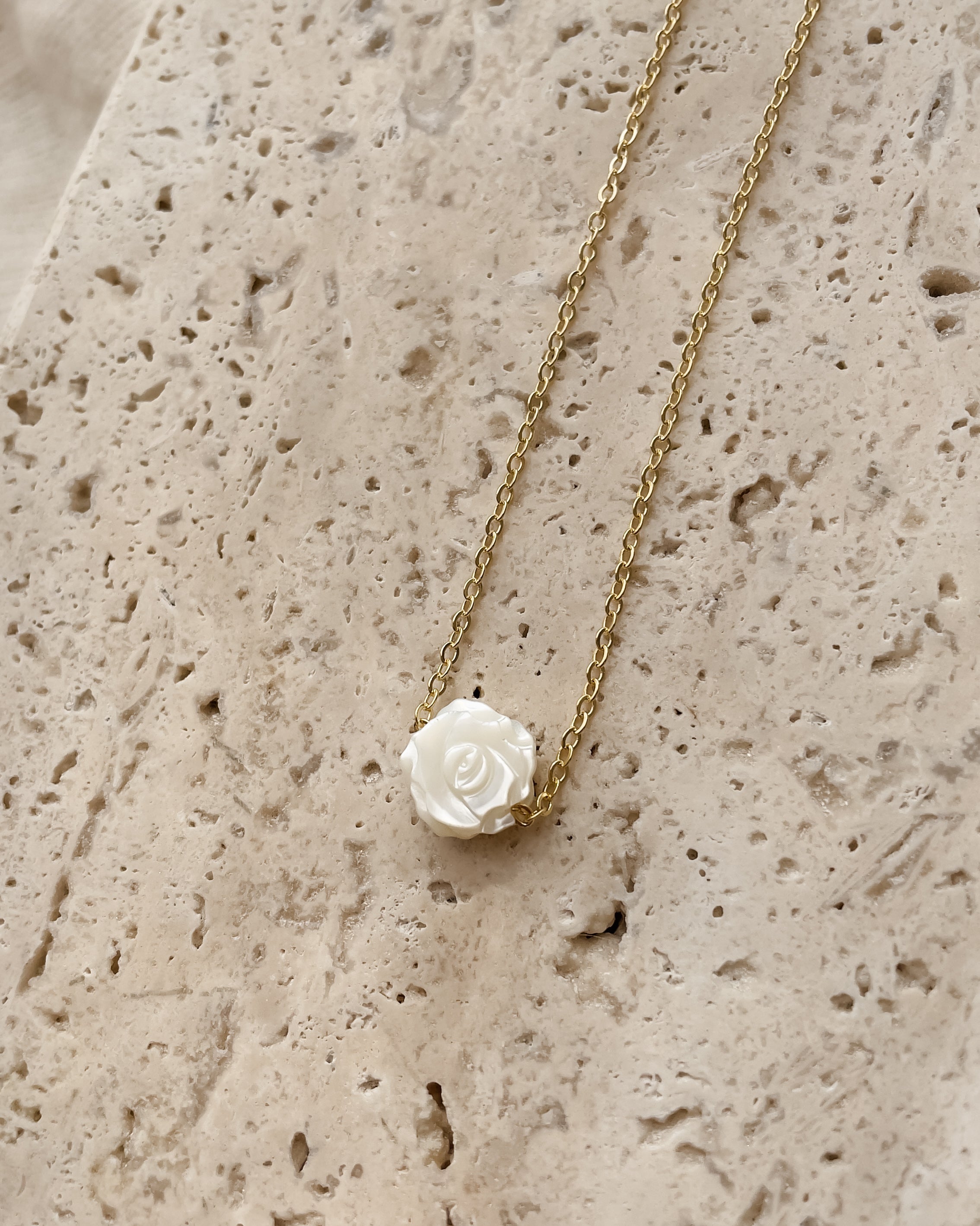 Colar Misa in a Rose - The Secret Garden