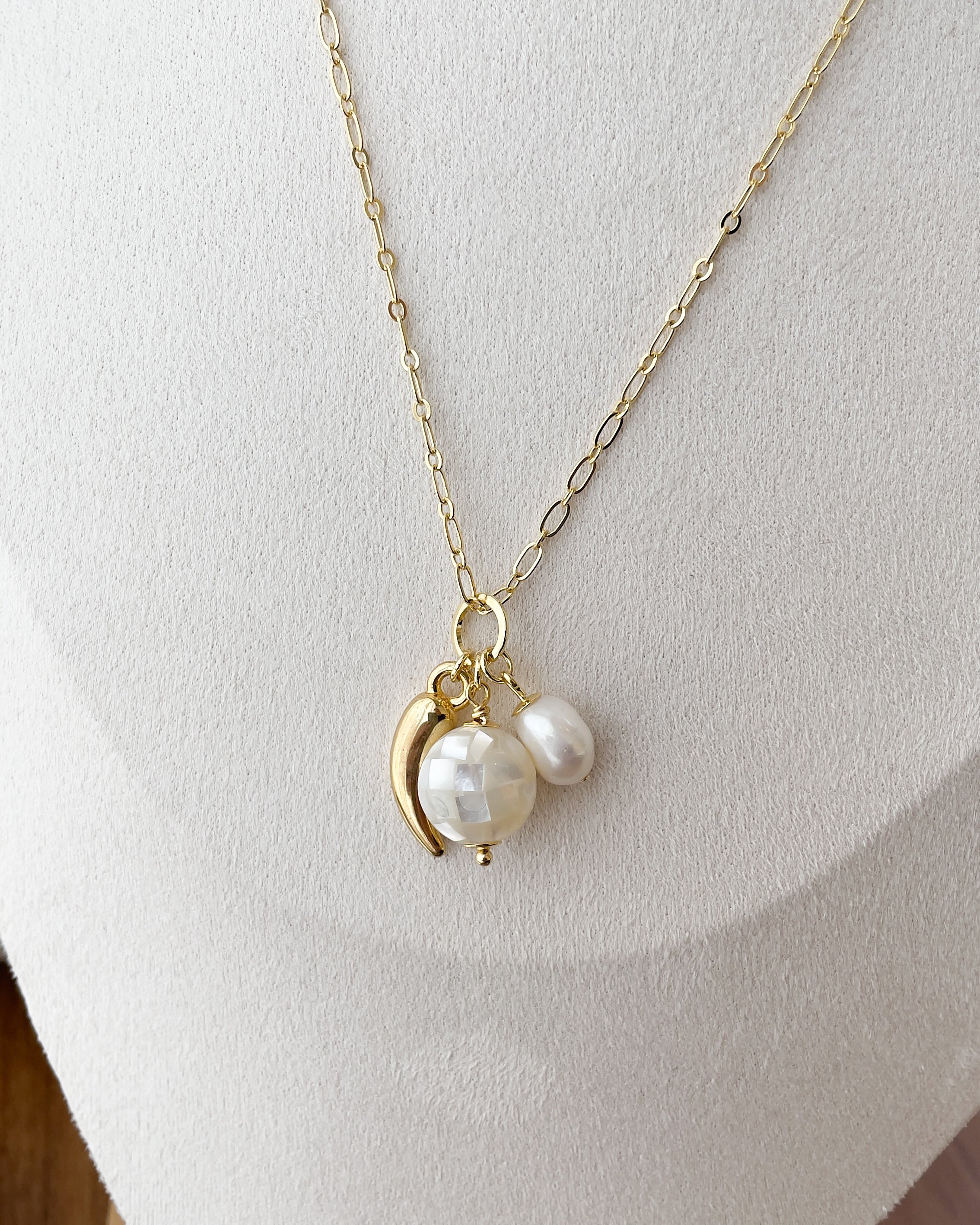 Colar Misadorea Madre - Ideal para o Dia das Mães