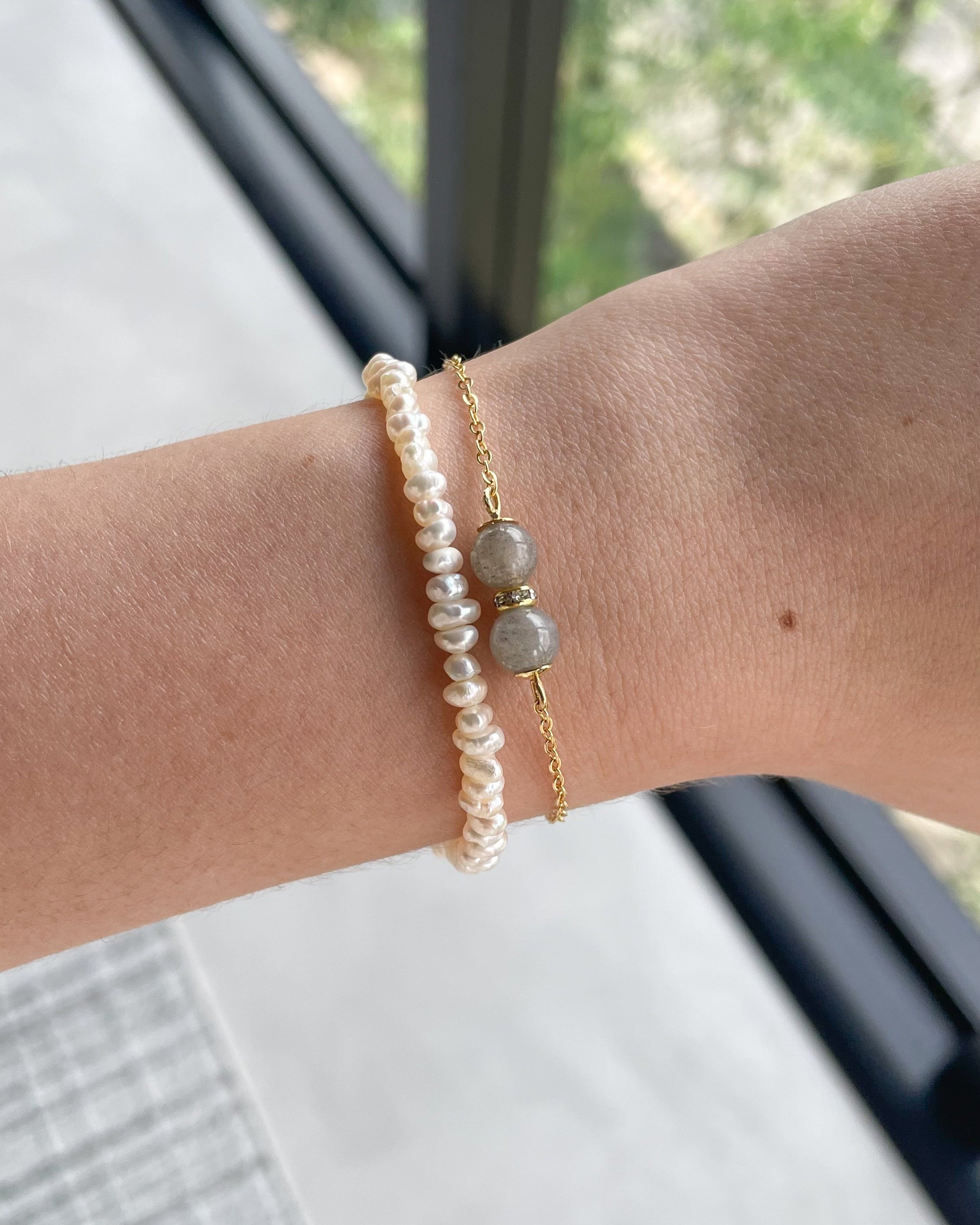 Pulseira Mini Pérolas Barrocas