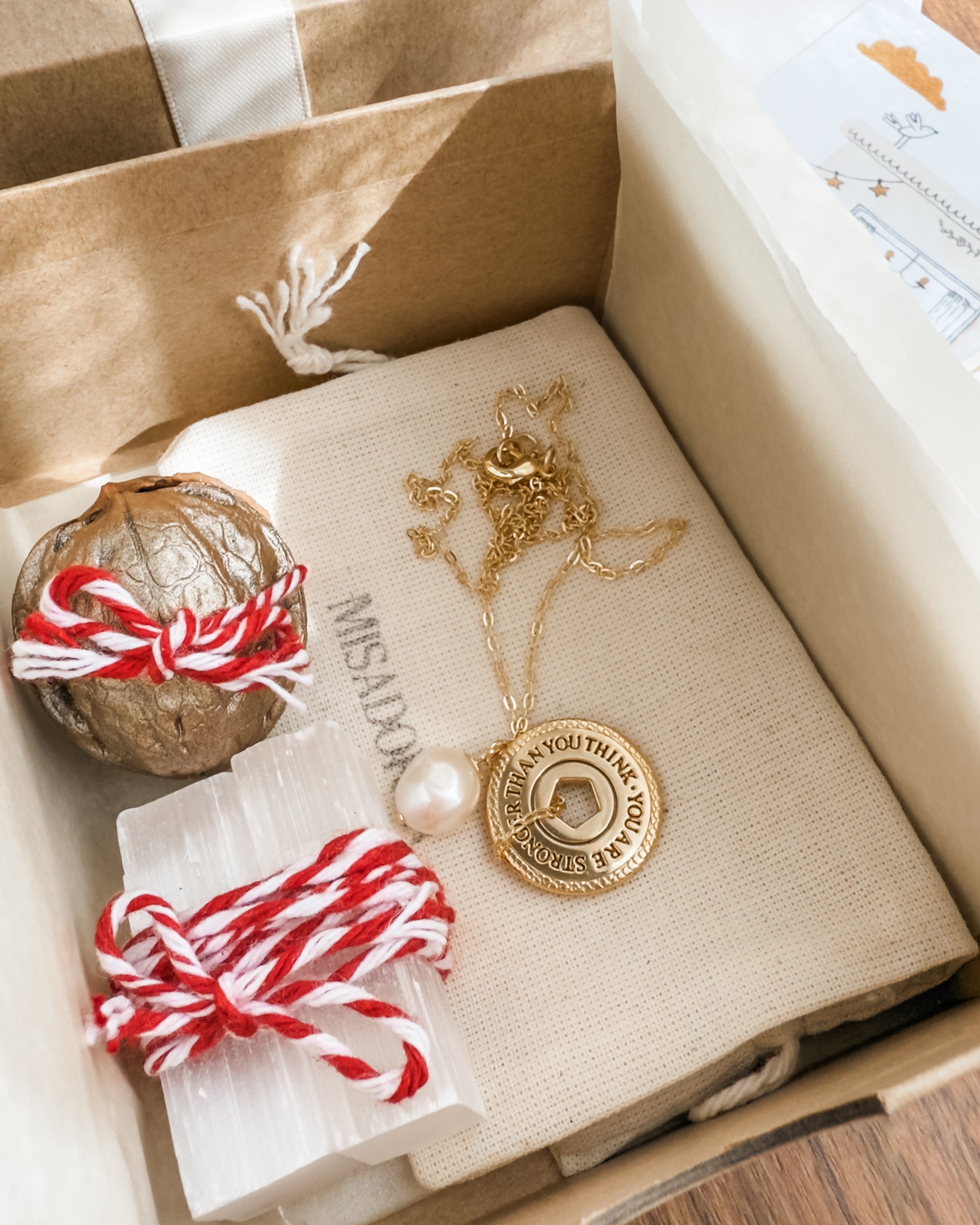 Kit Presente Colar Misadorea Stronger - Mais forte do que imagina